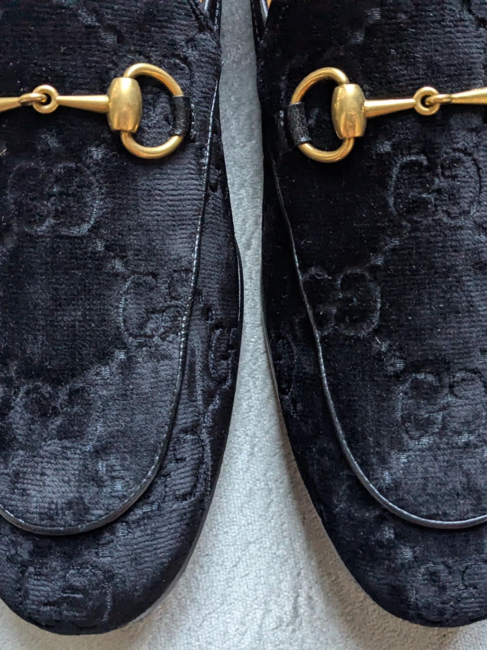 Black Velvet Horsebit Loafers - Luxury Men's Dress Shoes Gucci 10 US Monogram - Picture 3 of 16